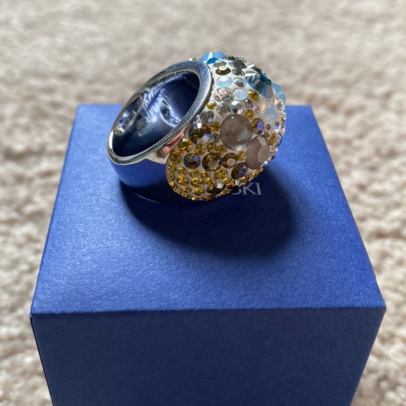 Swarovski crystal ring- 52  small (6) - Picture 4 of 5